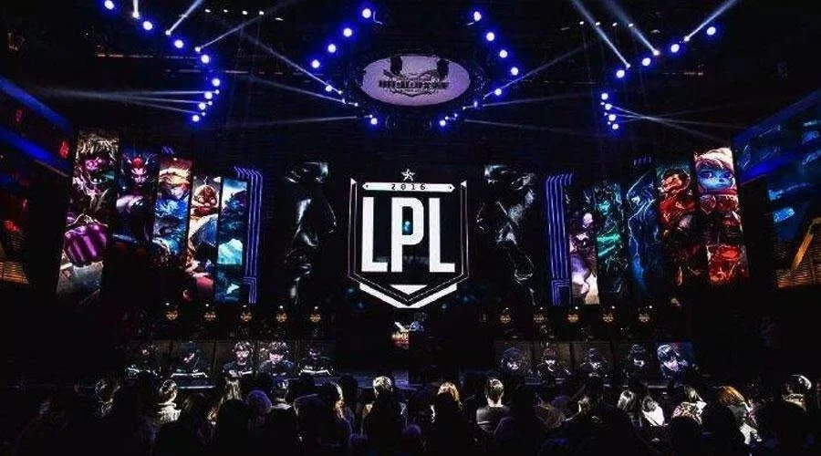 亿万pg链接战略合作伙伴HyperX